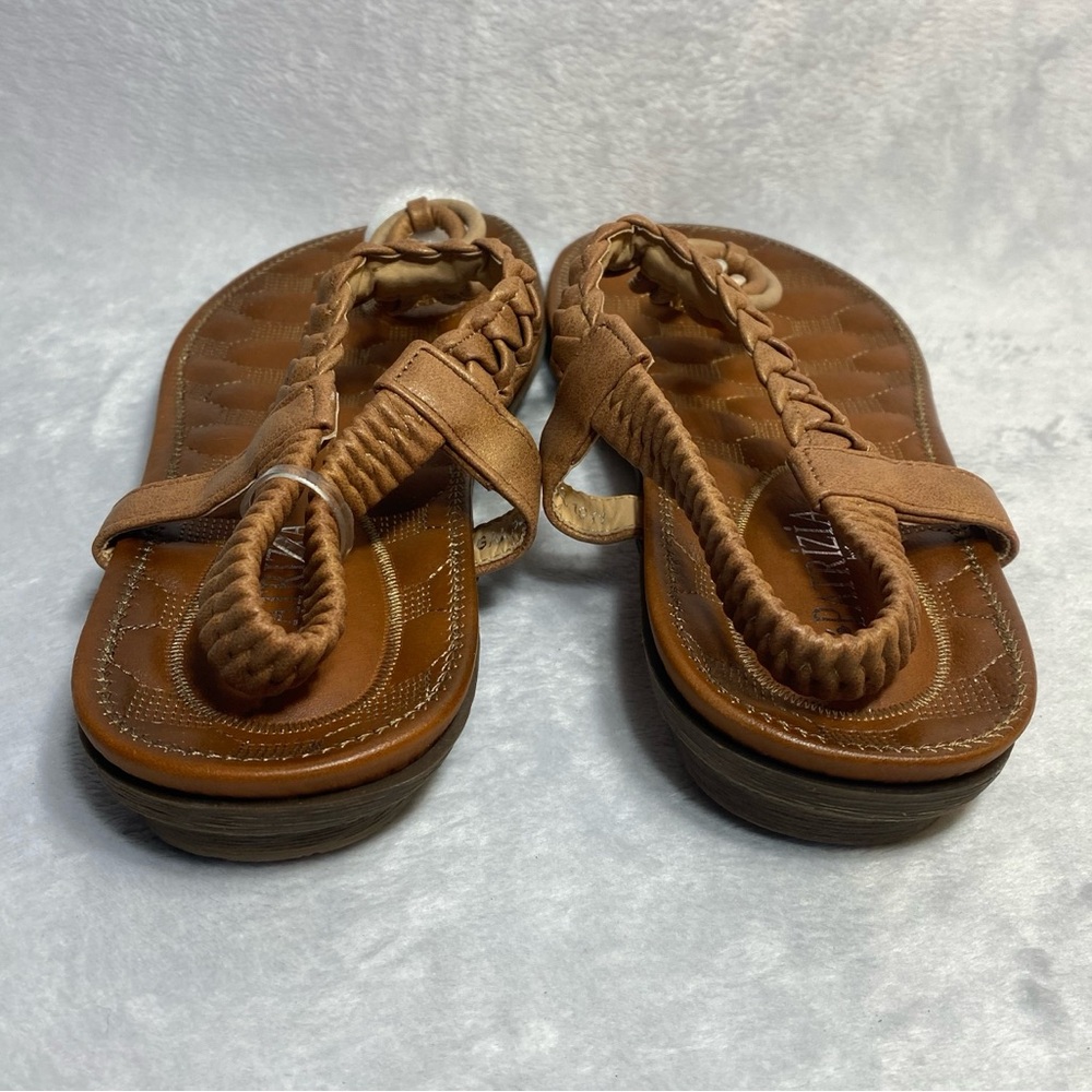 Patrizia Women’s Galdus Tan Sandals Size 9 NWOT - Picture 4 of 9